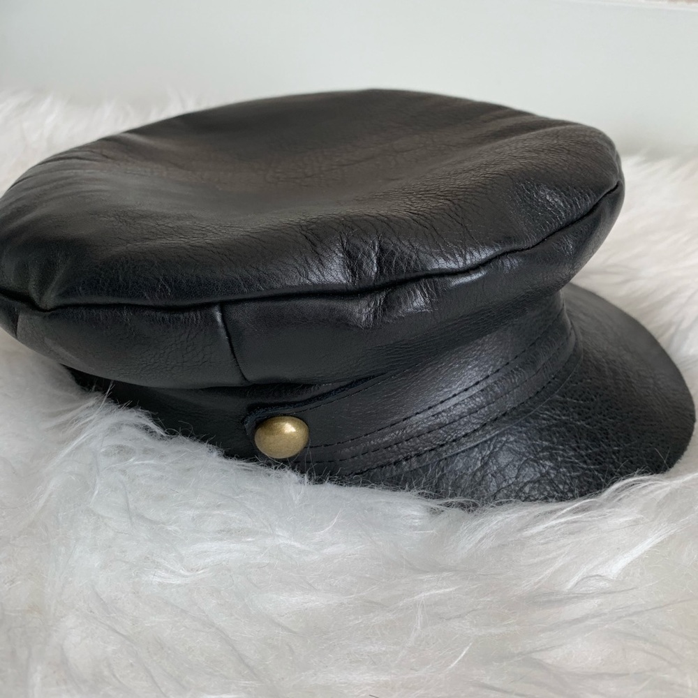 Lola Cap- Pebble